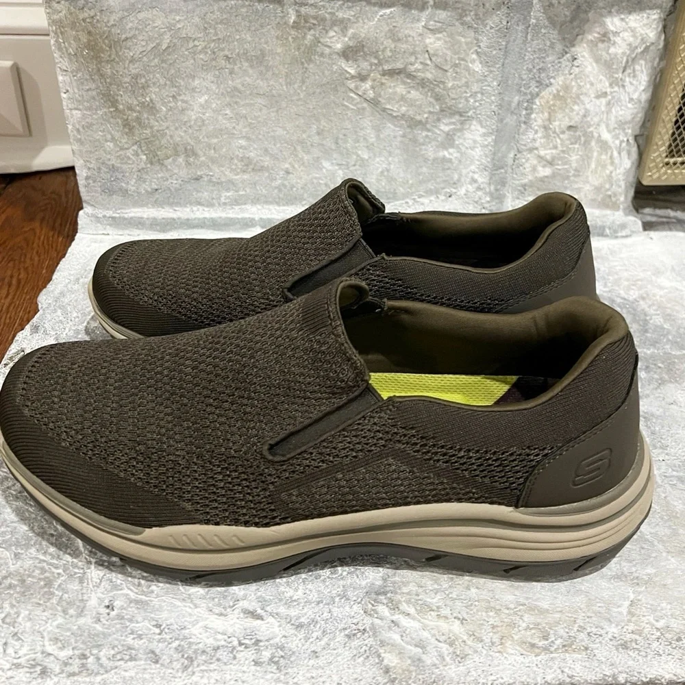 Skechers Mens Relaxed Fit Air-Cooled Memory Foam Taupe Sneakers Size 12